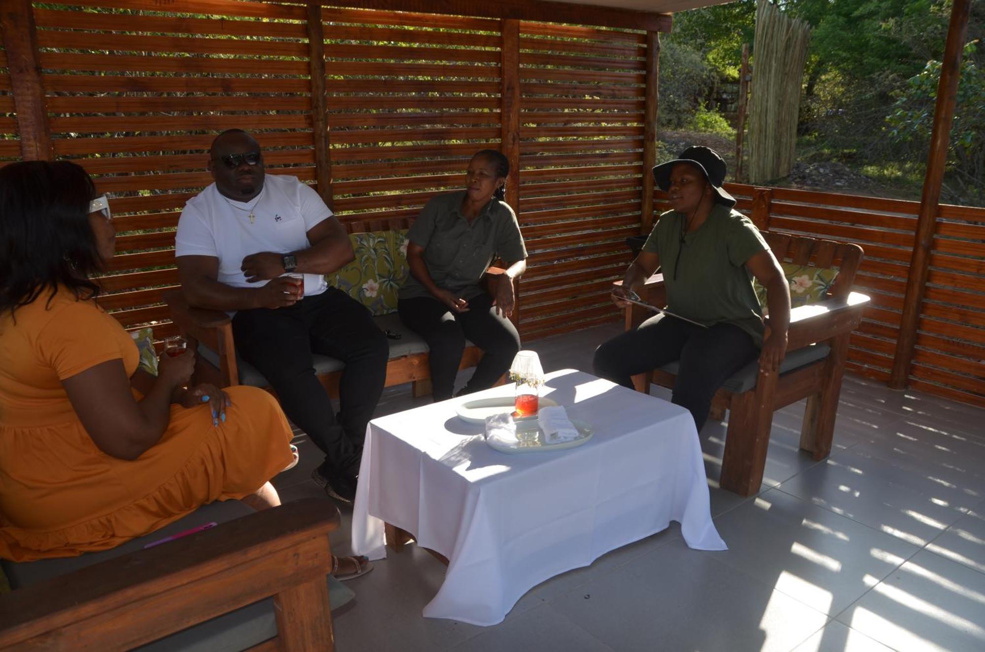Kholiwe On Kruger Lodge & Safaris Marloth Park Esterno foto