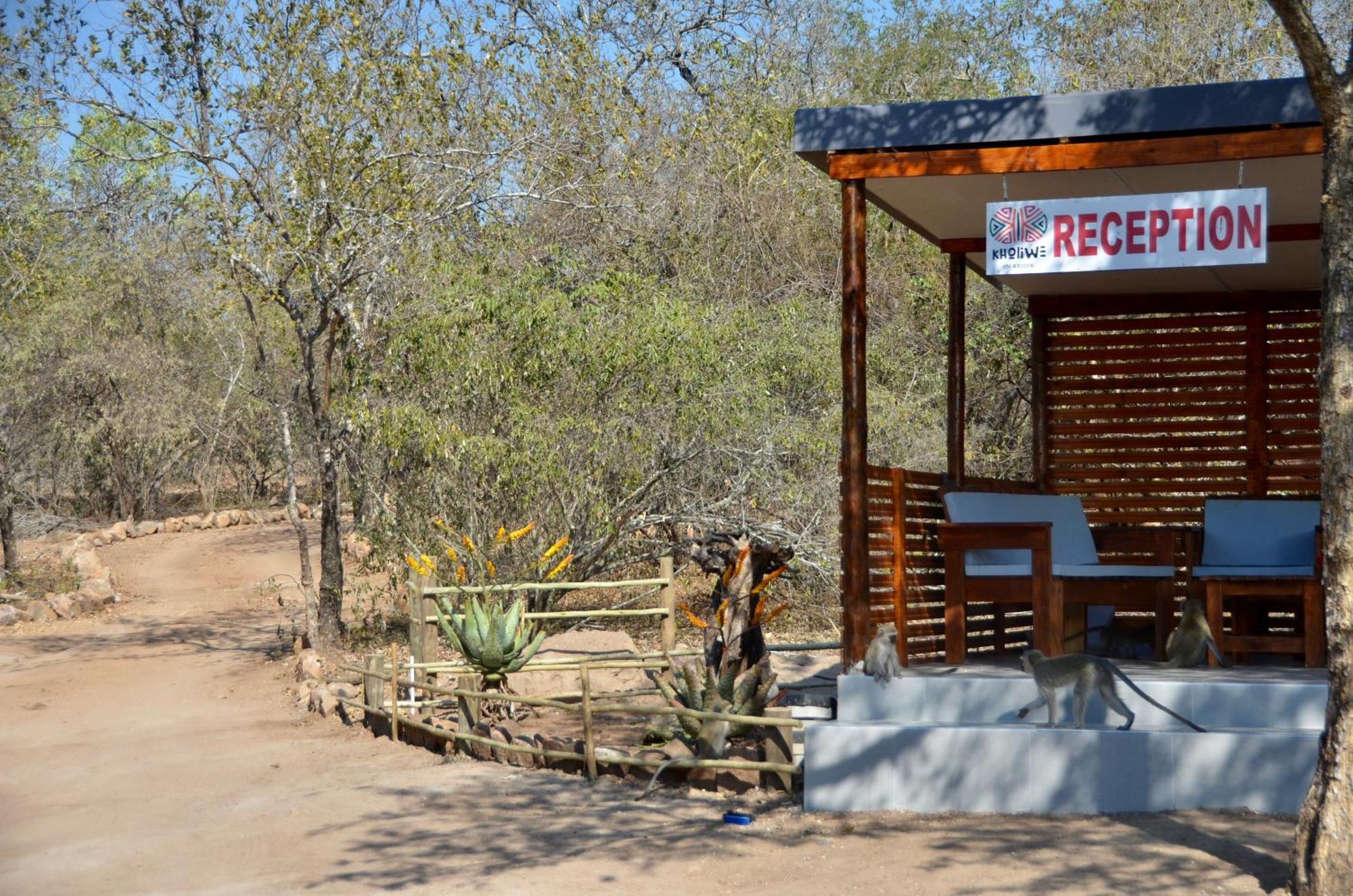 Kholiwe On Kruger Lodge & Safaris Marloth Park Esterno foto