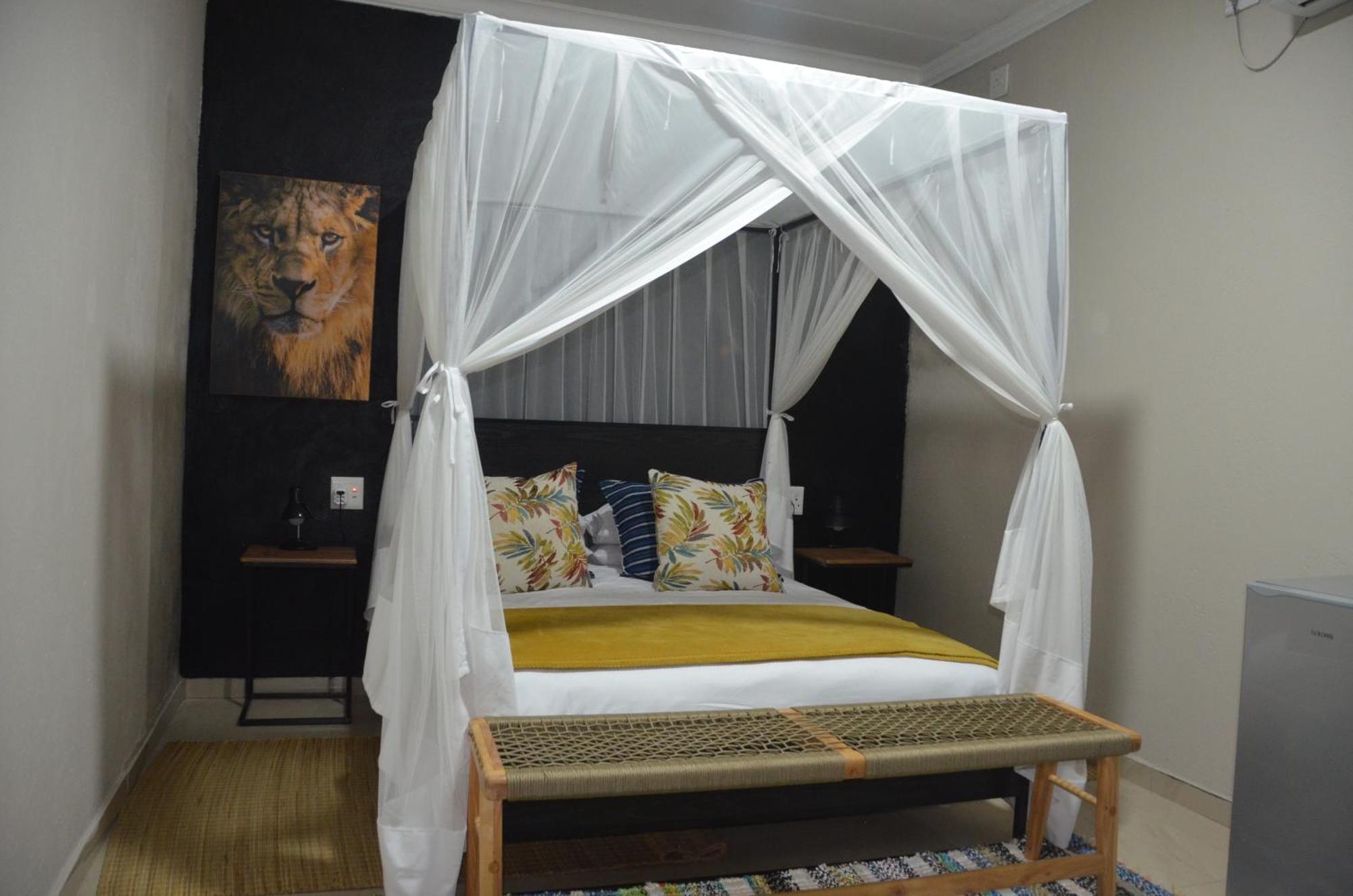 Kholiwe On Kruger Lodge & Safaris Marloth Park Esterno foto