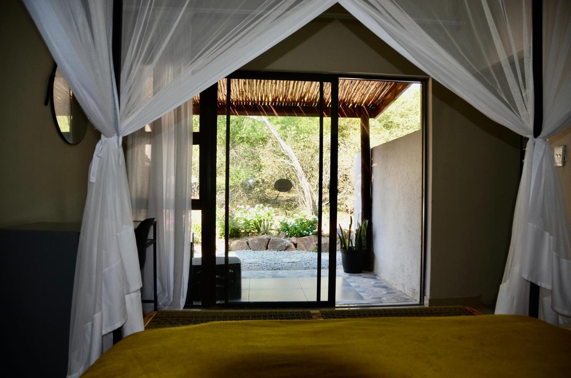 Kholiwe On Kruger Lodge & Safaris Marloth Park Esterno foto